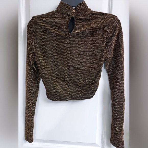 NWT Womens Forever 21 Black and Gold metallic Long Sleeve Knit Top - Picture 7 of 10